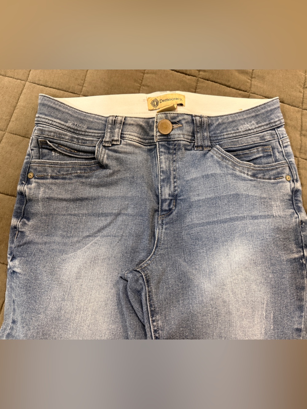 Democracy Light Wash Skinny Jeans in Faded Blue